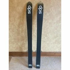 Cripple Creek Backcountry 163 DPS Pagoda Tour 100 W/Dynafit Rotation 10 Binding & Contour Skins -Used