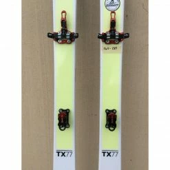 Cripple Creek Backcountry 166 Kastle TX77 W/Plum 150 Binding & Contour Skins -Used