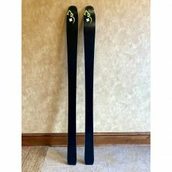 Cripple Creek Backcountry 177 Movement Session 89 W/BD Helio 145 Binding & G3 Skins -Used